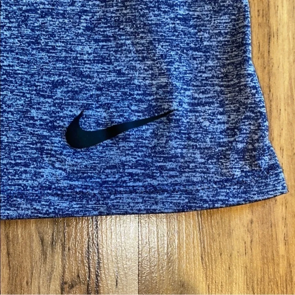 Nike Dri Fit short sleeve XS Blue/white marble color
